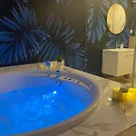 Kalipso Sa Jakuzzijem Daire Doboj